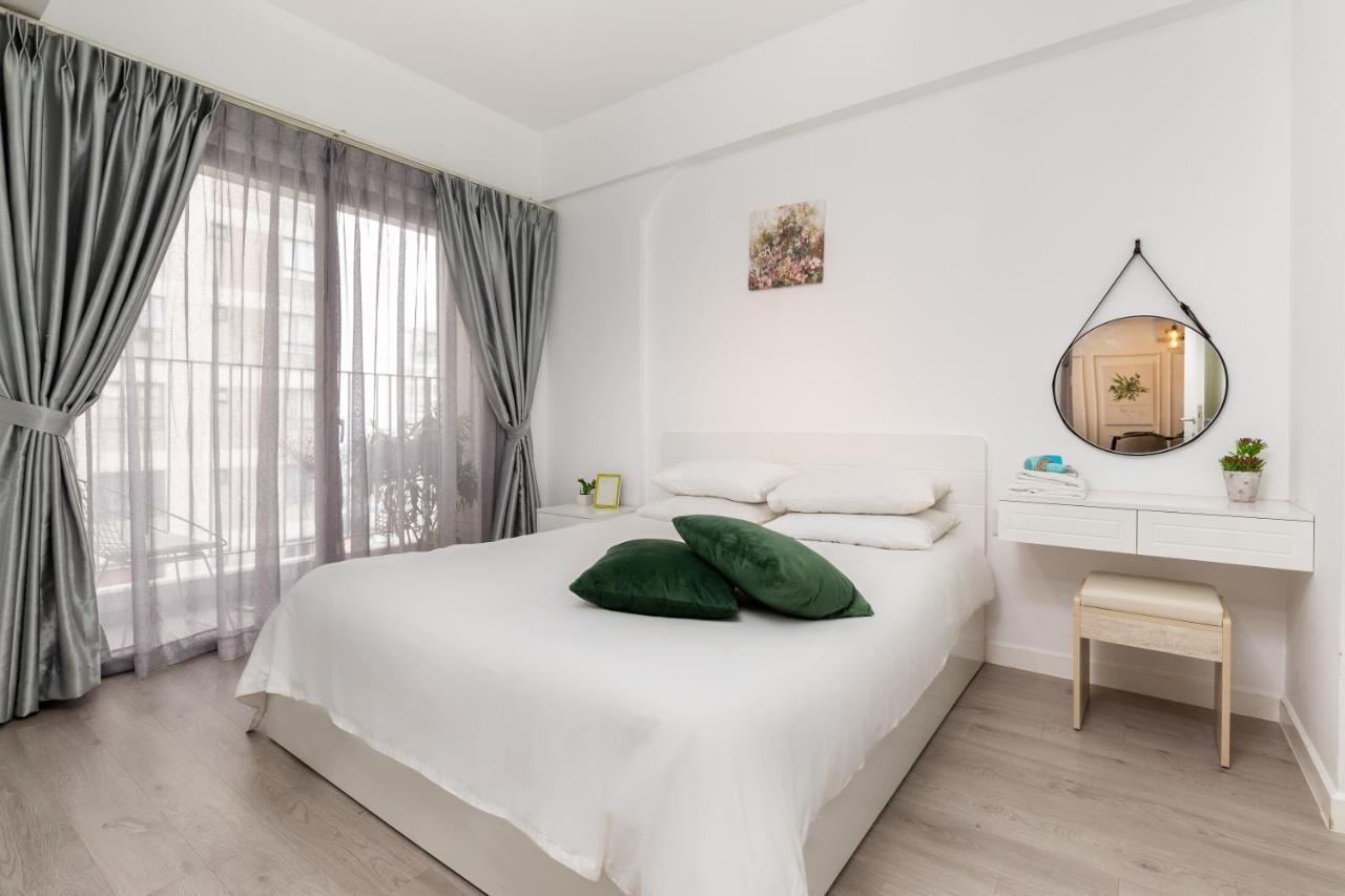 The Opera Hotel Ho Chi Minh City Exterior photo